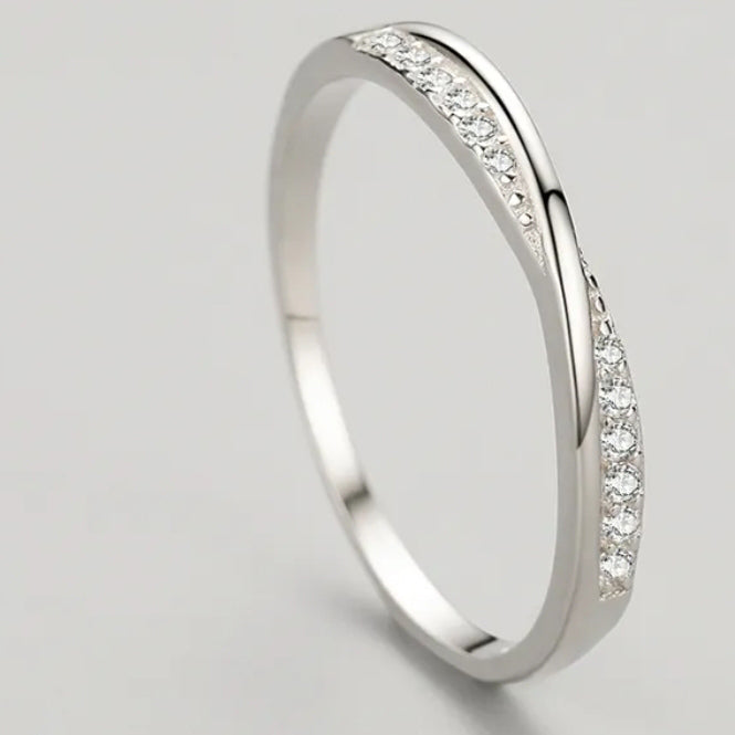 Serene ring