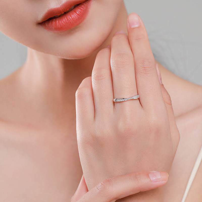 Serene ring