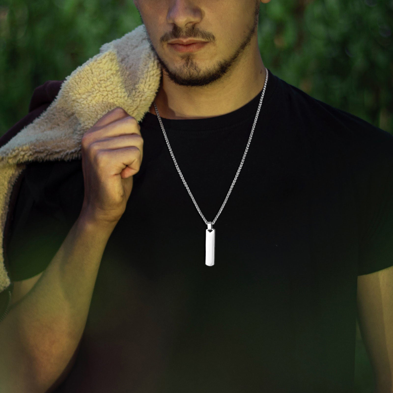 Stride necklace